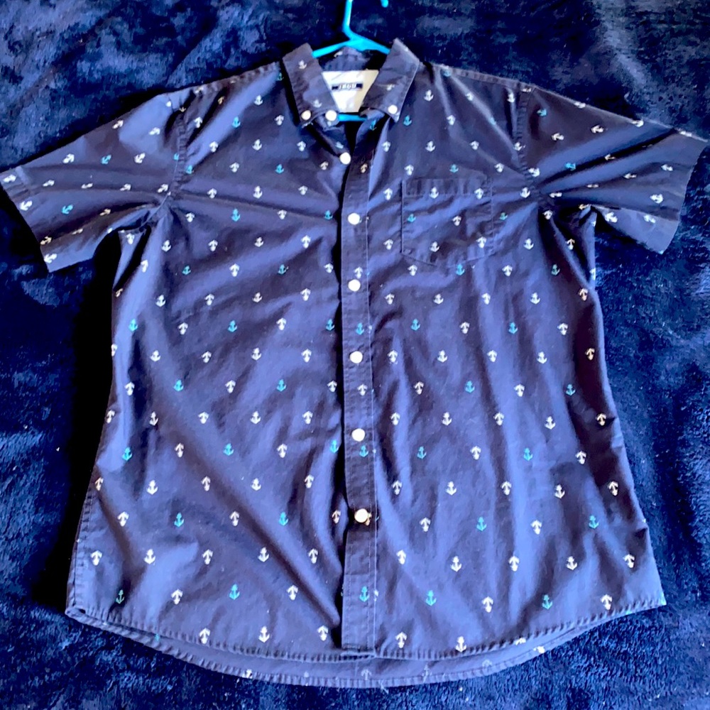IZOD anchor button up